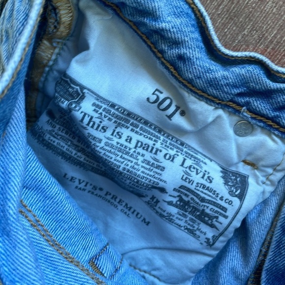 Levi's 501 Premium Denim Cotton Buttonfly Jean Shorts - Picture 10 of 13